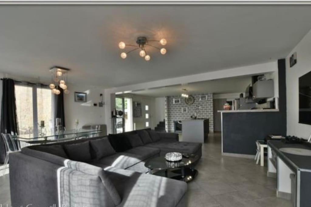 Maison Familiale 11 Personnes * Lézigné